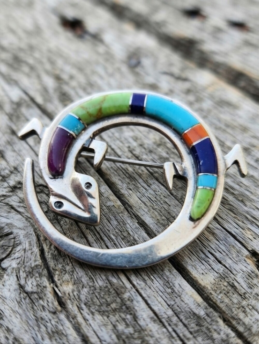 Sterling, inlaid Lizard SIGNED pin/pendant - Picture 14 of 16
